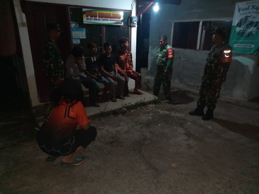 Koramil 03 Wanadadi Keamanan Wilayah melalui Patroli Siskamling Kolaborasi dengan Pemuda Pancasila