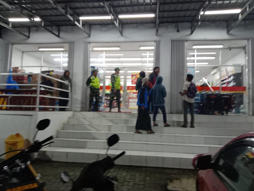 Ciptakan suasana Aman Babinsa patroli di wilayah Koramil 06/Kalibening