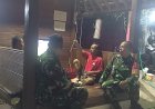 Babinsa Koramil 12 Sigaluh Patroli Siskamling Bersama Warga Cegah Gangguan Kamtibmas