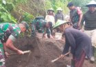 Danramil 06 Kalibening bersama warga melaksanakan pendampingan kegiatan pembuatan Jalan Usaha Tani