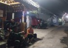 Babinsa Koramil 12 Sigaluh Patroli Siskamling Bersama Warga Cegah Gangguan Kamtibmas