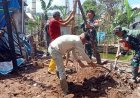 Danramil 06 Kalibening bersama warga melaksanakan pendampingan kegiatan Rehabilitasi Rumah Tidak Layak Huni