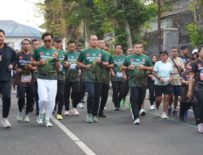 Semarak HUT ke-81 TNI dan HUT ke-76 Kodam IV/Diponegoro, Fun Run Dilanjutkan Bakti Sosial Kesehatan