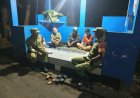 Serka Suyadi Risman Bersama Anggota Lettu Infanteri Eka Purwanta Laksanakan Patroli Siskamling di Desa Pucang