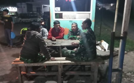 Keamanan Lingkungan Babinsa Koramil 17/Wanayasa melaksanakan Patroli Malam