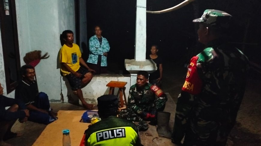 Patroli Siskamling, Babinsa Susukan Pastikan Lingkungan Warga Aman