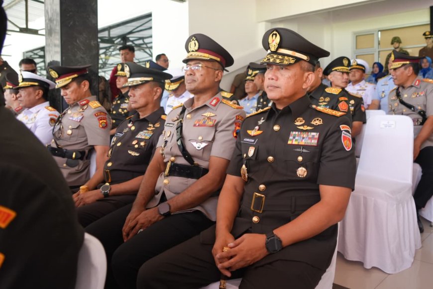 Pangdam IV/Diponegoro Hadiri Wisuda Prabhatar Akademi TNI dan Akpol 2026