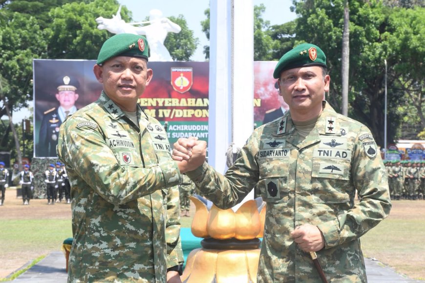 Estafet Kepemimpinan Kodam IV/Diponegoro Berlanjut, Mayjen TNI Sudaryanto, S.E., M.Han. Terima Penyerahan Satuan dari Mayjen TNI Achiruddin, S.E., M.Han.